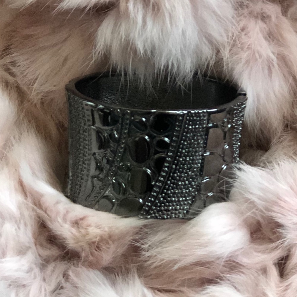 Hinged Bangle Bracelet